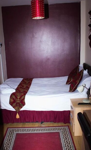 Bedroom 5, Ruxley Rooms, London