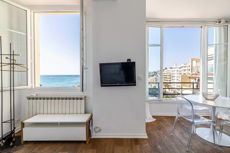 2, Air-conditioned Seafront Apartment – Nice, Alpes-Maritimes
