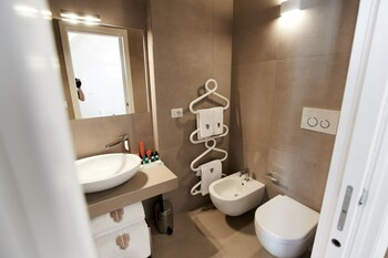 Others 4, Iulius Suite & spa, Bari