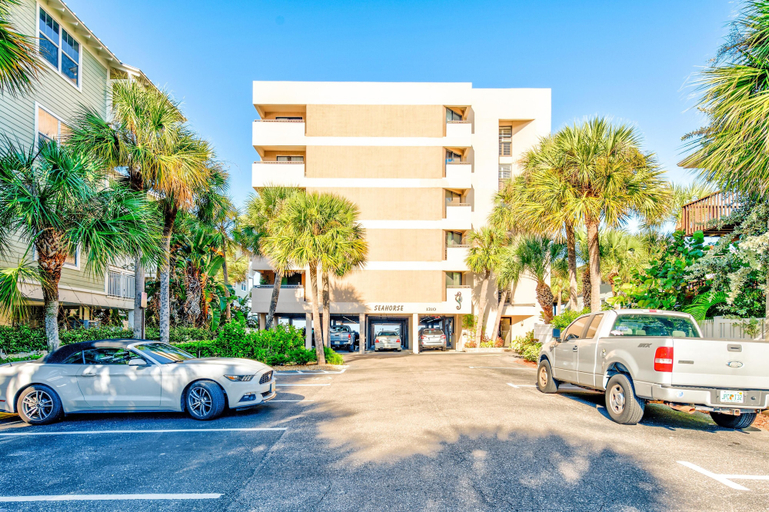 Exterior & Views 2, Seahorse 401, Pinellas