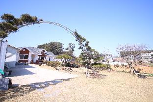 Others 2, Mongsanpo High Beach Pension, Taean