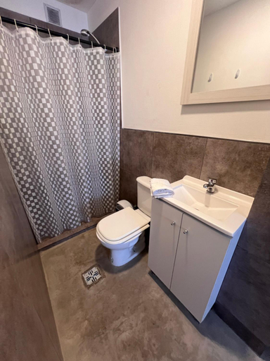 Bathroom 2, RESIDENCIA Docta, Capital