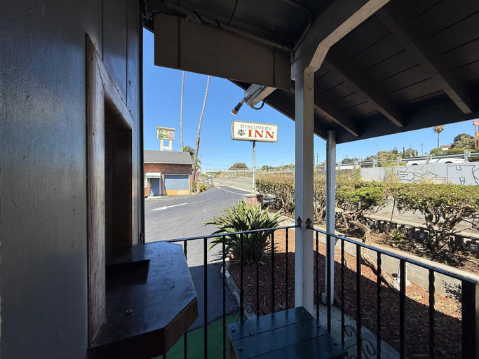Public Area 2, Discovery Inn Vallejo I 80 Near Napa CA, Solano