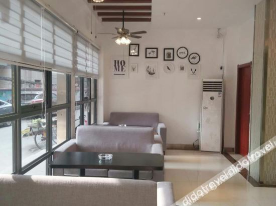 Others 3, Xingelin Business Hotel, Huangshi