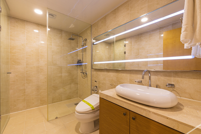 Bathroom 3, Yeosu Staythedelight Hotel, Yeosu