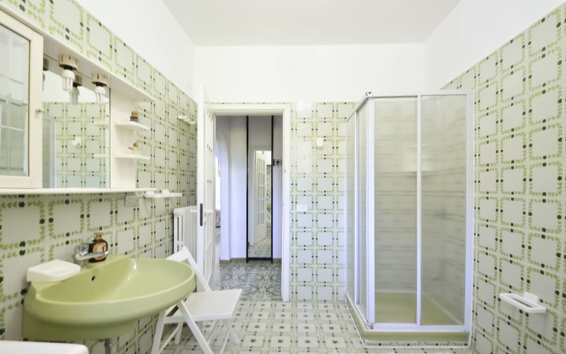 Bathroom 4, Villa Luisa, Napoli