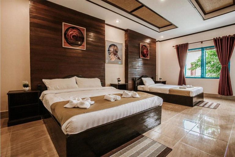 Others 5, Khung Riverside Hotel, Vientiane