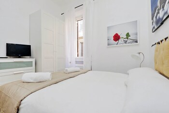 Others 2, Lungaretta 4 - WR Apartments, Rome