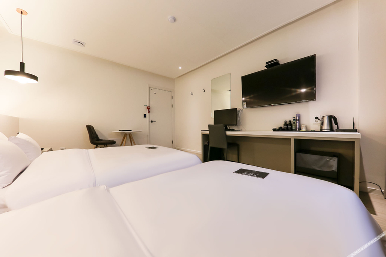 Bedroom 4, Cheonan One Plus, Cheonan