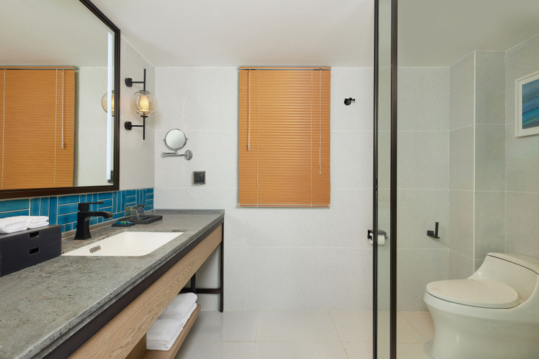 Bathroom, Four Points By Sheraton Hainan, Qiongzhong, Hainan
