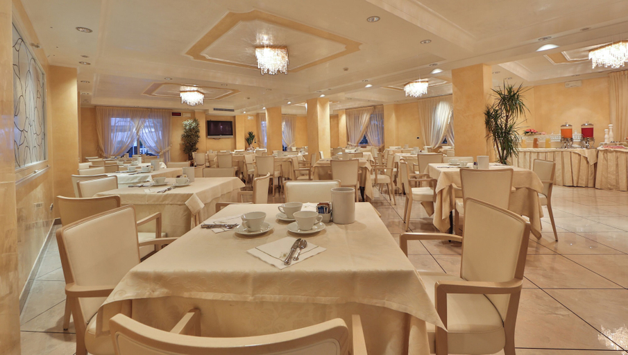 Food & Drinks 5, Hotel Globus, Ravenna