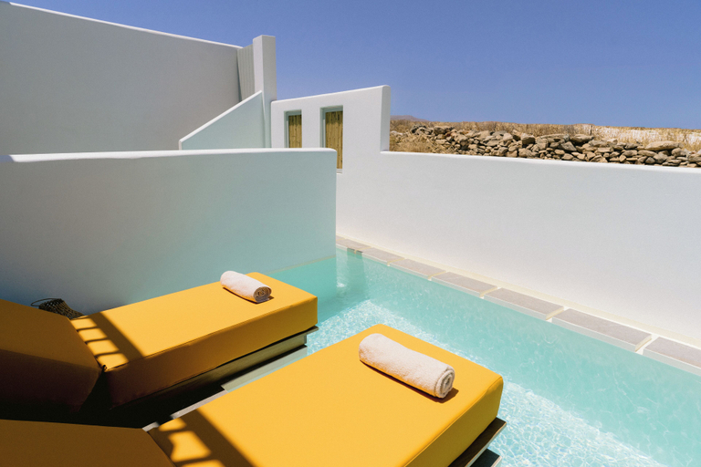 Sport & Beauty 2, Mr & Mrs White Paros Suites & More, South Aegean