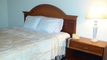 Others 5, Armstrong Inn and Suites, Greenville