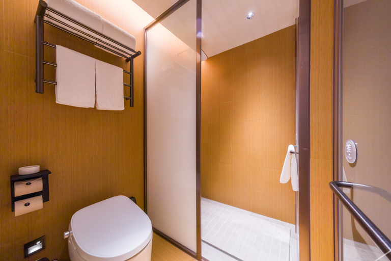 Bathroom 3, Ji Hotel Luoyang Luanchuan Laojun Mountain, Luoyang
