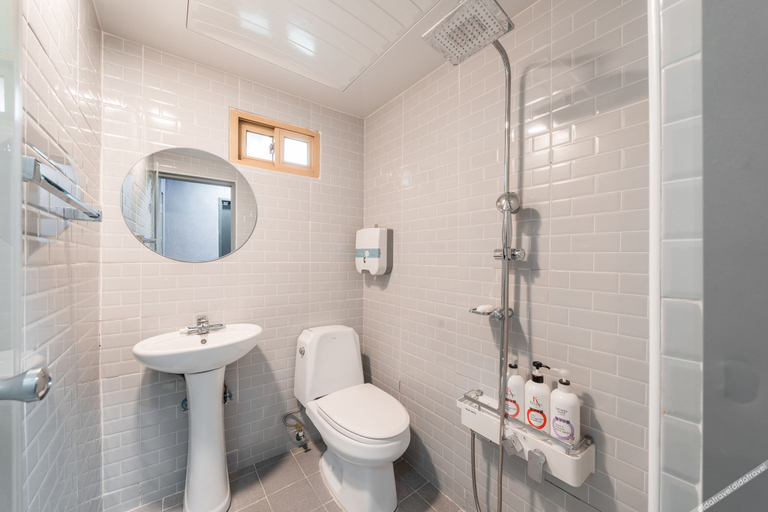 Bathroom 5, Gangseo (Gimpo Airport) Bank Motel, Gangseo