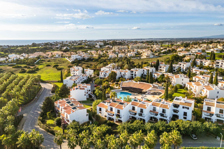 Room 3, Aldeia S o Rafael T2 81, Albufeira