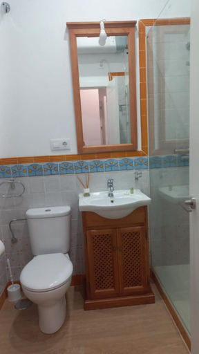 Bathroom 5, Casa Lucero, Sevilla