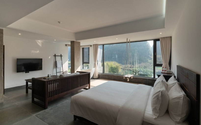 Room 5, The Dragon’s Rest Sanctuary - Yulong River Branch, Guilin