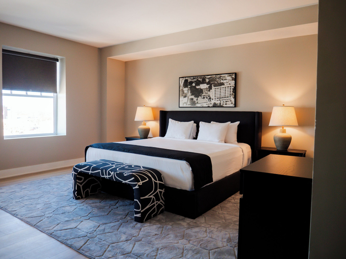 Room 3, The Markham Hotel, Harrison