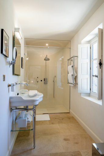Bathroom 5, Le Domaine du Fortin, Vaucluse