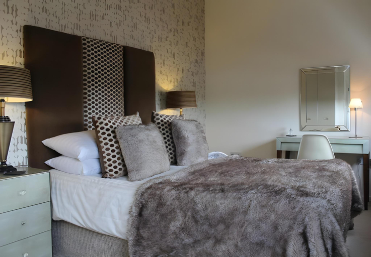 Bedroom 2, Chelmsford Serviced  Apartments, Essex