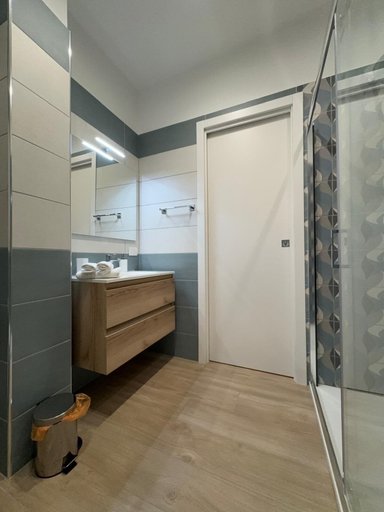 Bathroom 3, Domus Matronae, Napoli