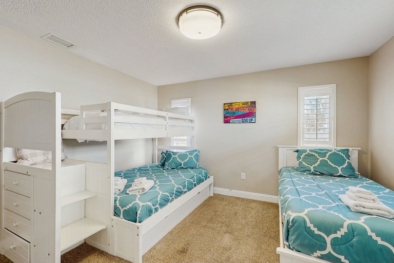Room 2, Lakefront 4BR Home With Pool, Outdoor Kitchen & Serene Florida Getaway, Highlands