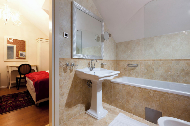 Bathroom 4, Hotel Actum, Kranj