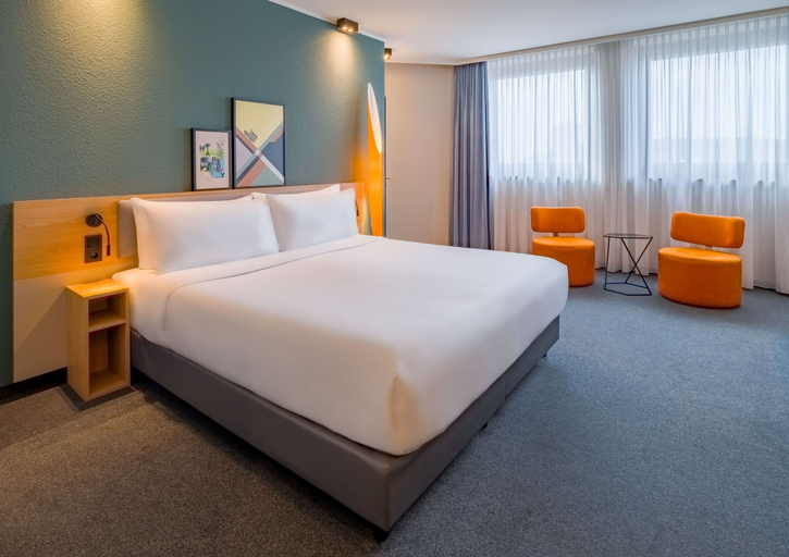 Bedroom 2, Spark by Hilton Wuppertal City Centre, Wuppertal