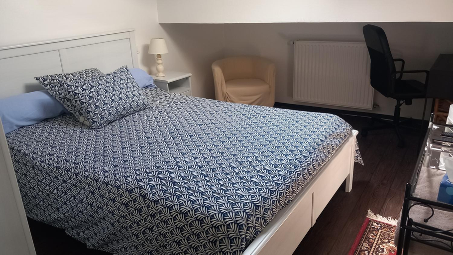 Bedroom 2, Chambres D'Hotes Saint Jean, Gironde