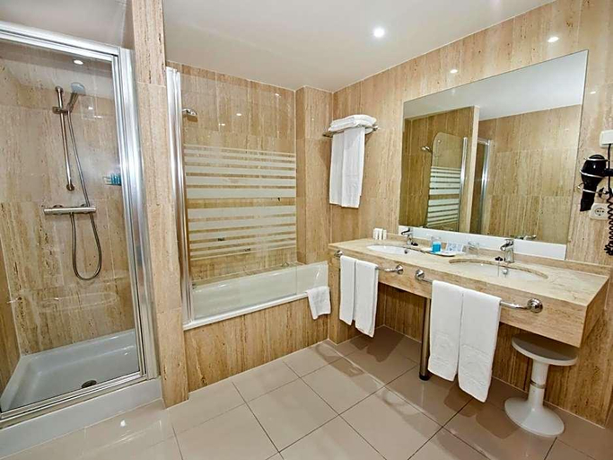 Bathroom 5, Bahia Tropical, Granada