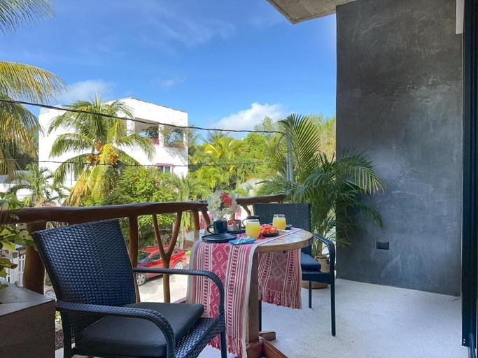 Outdoor dining 2, Casa Alba, Benito Juárez