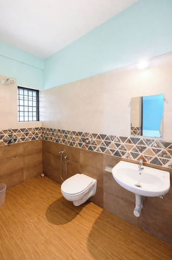 Bathroom, Hotel The Boss House Near Beach, North Goa