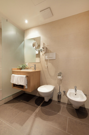 Bathroom 5, Hotel Biederstein am Englischen Garten, München