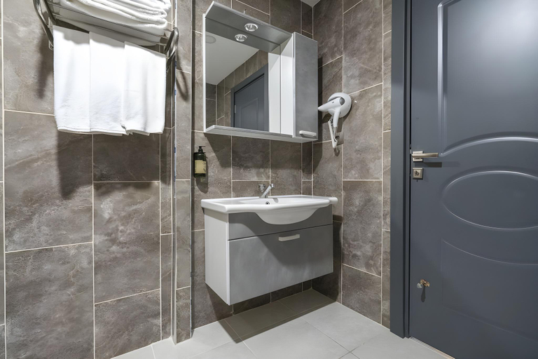 Bathroom 4, Monezza Hotel, Avcılar