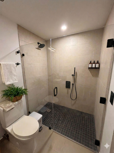 Bathroom 4, Miami Vacation Rentals - District 225, Miami-Dade