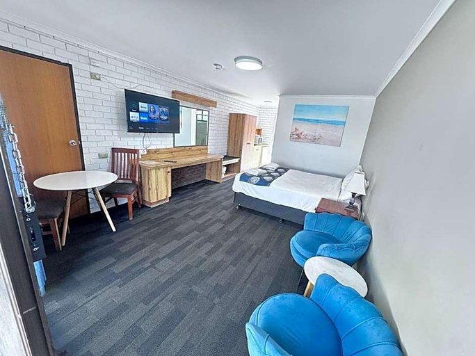 Bedroom 5, Albury Garden Court Motel, Albury