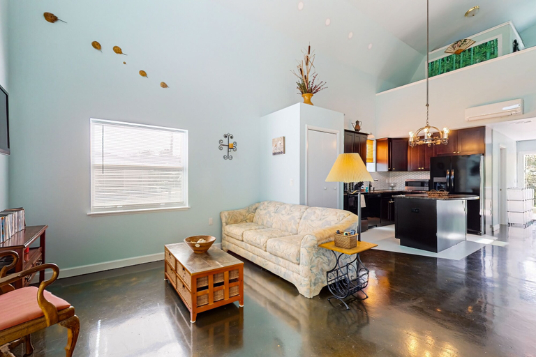 Living area 5, Riverfront Home With Internet, Washer and Dryer, and Perfect for Kayaking, Highlands