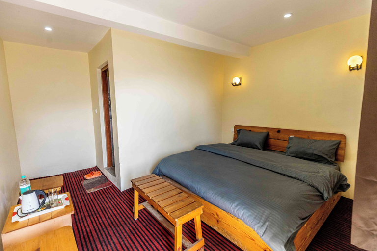 Room 3, Hidden Valley Homestay Pangot, Nainital