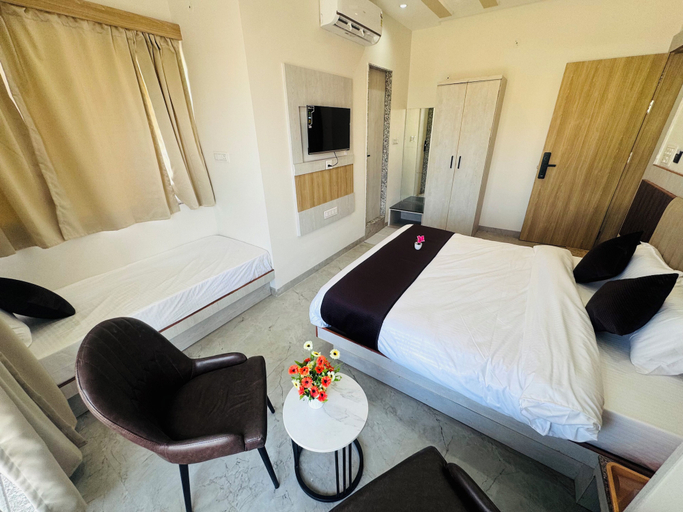 Room 2, HOTEL PURVI BY VILAASITAA INDORE, Indore