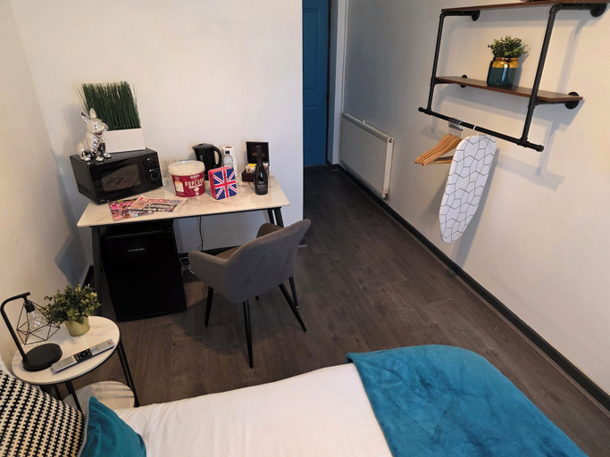 Room 5, Eastwood, Solihull