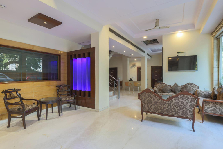 Public Area 5, Capital O 2083 Hotel Blessings, Delhi