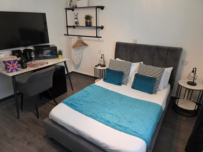 Room 4, Eastwood, Solihull