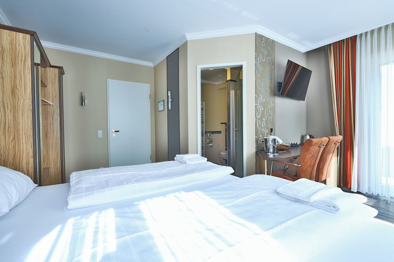 Bedroom 4, M13 Hotel, Trier-Saarburg