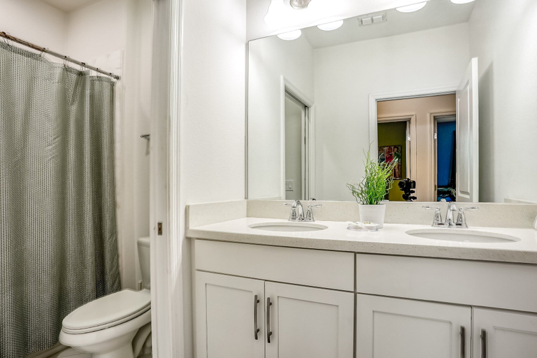 Bathroom 4, Family-friendly Home With Private Pool, Wifi, Central AC, & Private Washer/dryer, Polk