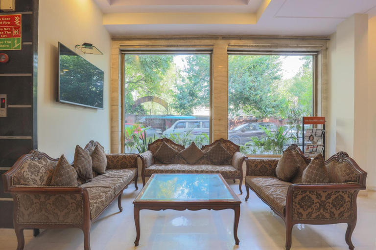 Public Area 2, Capital O 2083 Hotel Blessings, Delhi