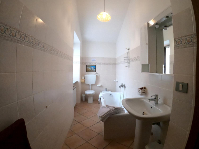 Bathroom 2, Agriturismo La Contessa Quarter Horse, Perugia