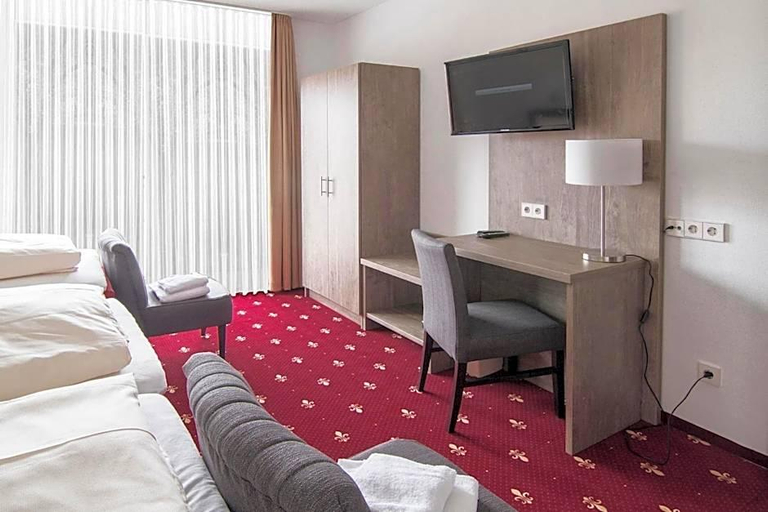 Bedroom 3, Hotel Maurer, Karlsruhe