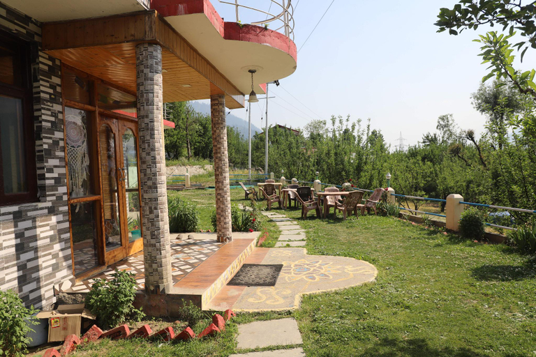 Others 4, Backpacker's stop, Kullu