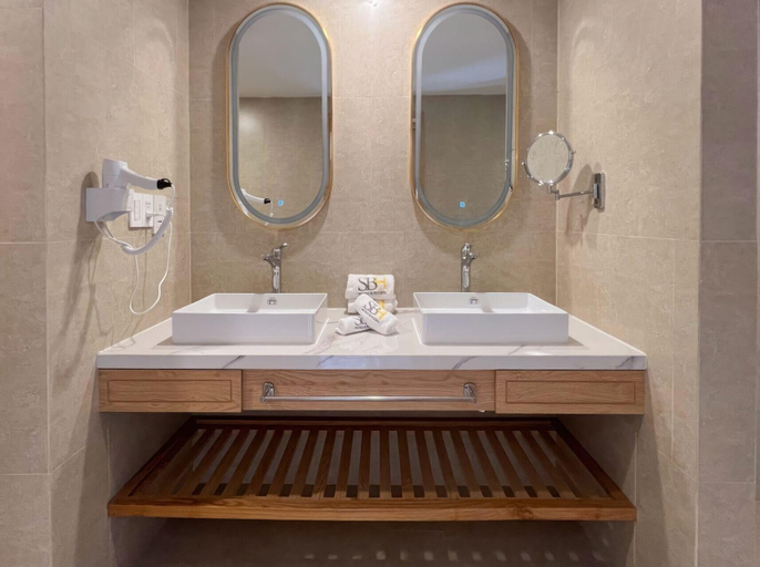 Bathroom 4, Sbh Gloria Hue, Phú Vang